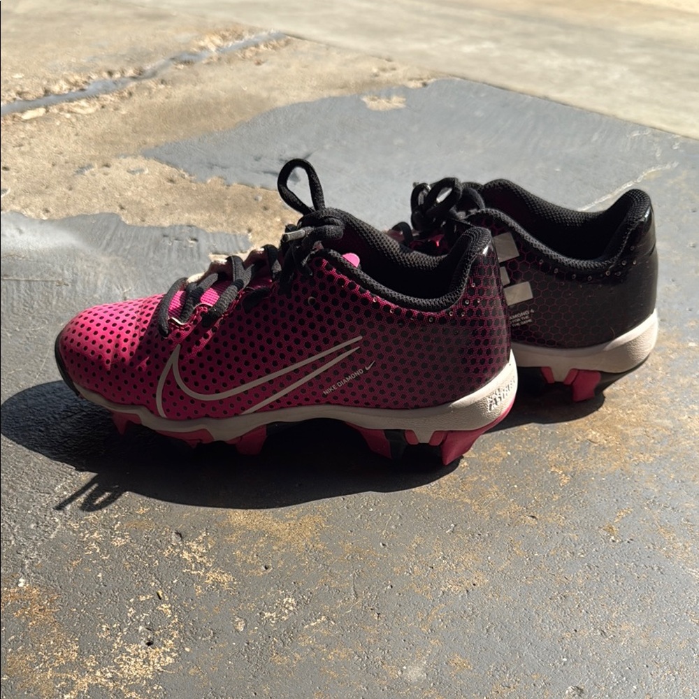Nike Kids Shoes in Pink and Black